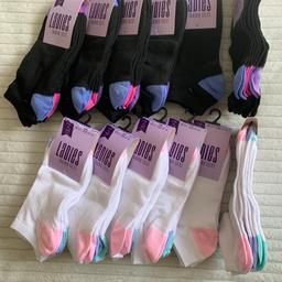 Ladies trainer socks 
£2 a pack 
Shoe size 4-7 

Have what is in the pic at min 

Post £3.70 up to 2kg
Collection ls20
