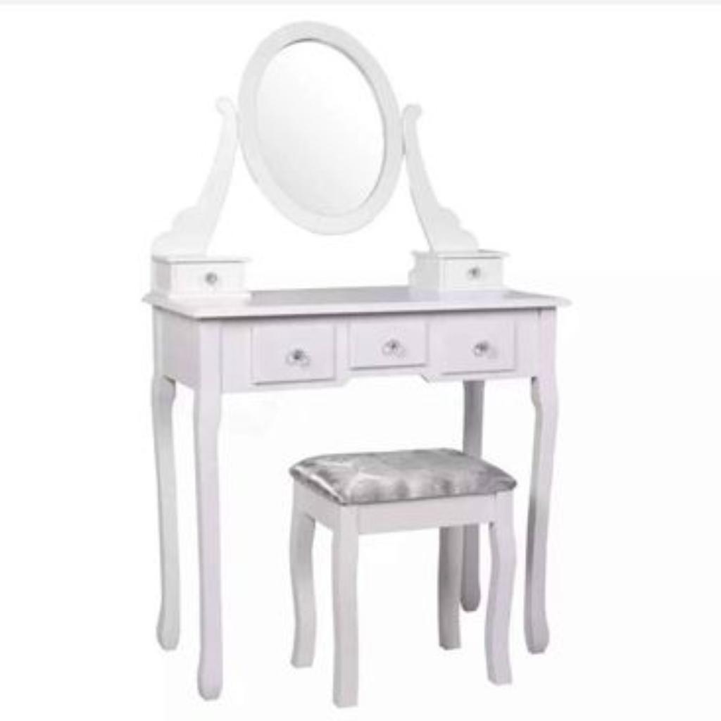 5 Drawers Dressing Table, Makeup Desk Mirror Stool, Bedroom Furniture (White)

Flat Pack Boxed Assembly Required

Box is slightly damaged but everything inside is perfectly fine

See Pictures For More Details

Local Delivery Available For Extra Cost Depending On Your Post Code