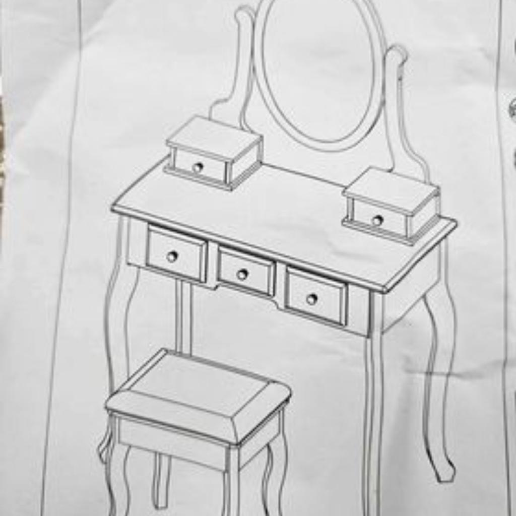 5 Drawers Dressing Table, Makeup Desk Mirror Stool, Bedroom Furniture (White)

Flat Pack Boxed Assembly Required

Box is slightly damaged but everything inside is perfectly fine

See Pictures For More Details

Local Delivery Available For Extra Cost Depending On Your Post Code