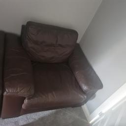 brown leather seatee
x2 
nearest offers 
wanted £20 each