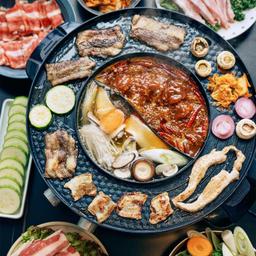 FOOD PARTY HOT POT ELECTRIC BBQ GRILL UPGRADED SEPERABLE COOKING PLATE 220V 2200W HOTPOT POT COOKER CHINESE KOREAN BARBECUE THAI SHABUSHABU 2 IN 1 SET NEW BOXED RRP:£119.99
NO OFFERS PRICED TO SELL
The hotpot allows to hold 2.5L liquid while the grill area has a sufficient width which is up to 9cm. Compared to other brand which only has a small area in the middle for bbq, this electric hot pot grill allows you to cook more food and entertain 2-8 persons.
The hot pot and grill have individual power control for flexible cooking. From Chinese hot pot, to French chocolate/cheese fondue, or smokeless Korean BBQ, you have them all.
CALL OR TEXT 07719800060