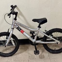 Used Ridgeback MX16 kids children’s 16” wheel mountain bike


Suitable for ages 3-7


Has been cleaned touched up and is in working order, it comes exactly as you see it pictured


Good wheels, tyres and brakes works as well and has a bell


It is used so will have signs of use ware etc as expected from a used bike see pictures for exact condition


Collection is from West Kensington in London