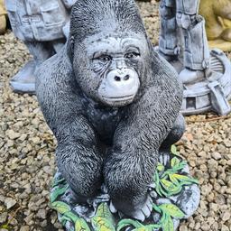 Silverback Gorilla made in concrete. approx 17 inch tall. Billesley B13 or delivery possible for cost of fuel