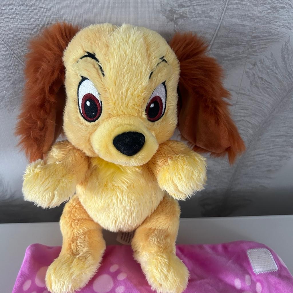 DISNEY
Disney Babies
Lady - from lady and the tramp
Cute Plush ‘ lady’ with reversible super soft Baby Blanket , with pink stuffed love heart attached with L & T initials on the heart
In good clean condition as can be seen in the photographs.
Authentic genuine Disney park’s original
Disney land Paris
Listed on multiple sites
From a smoke free pet free home