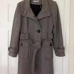 Lovely coat from Next, petite size 14 in very good condition. Collection from B65