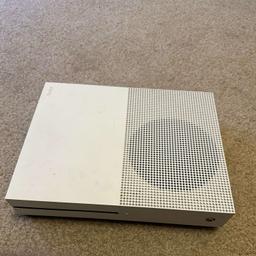 Standard Xbox one s great condition no damage to the Xbox functions perfectly