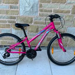 Selling my daughters Pink Specialized Hot Rock with 24-inch wheels. This has been an excellent bike but she has just grown out of it.

Good condition

24” wheels

Shimano grip shifter

Side stand

Bell