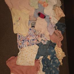 18-24months Girls Clothing Bundle.
24 items including 11x t-shirts, 4x dresses, dungarees, shorts, socks and babygrows. Various conditions, mostly excellent.

Safe collection available or delivery can be arranged for a small charge
Shipped within 24hrs if using Royal Mail or Yodel.