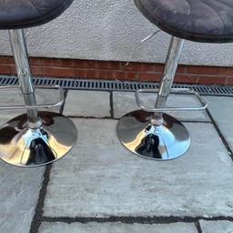 2x grey bar stools good condition pet/smoke free home