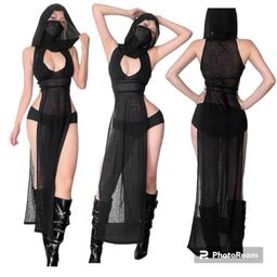 Schwarzes Kleid mit Kapuze 
Maske - oder Schal angenäht 
Bändel
Ohne Panty
Vamp - Dessous - Dress 🔥

 Neu

📦 Versand
🚗 Abholung in Lindau
💶 Paypal- Banküberweisung - Twint

🛍️ Crazy-Chris ✨com