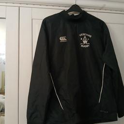 Veasyans waterproof rugby top, si Medium, worn a couple of times, but then my son moved to Burntwood. Can deliver if local for fuel or post out.