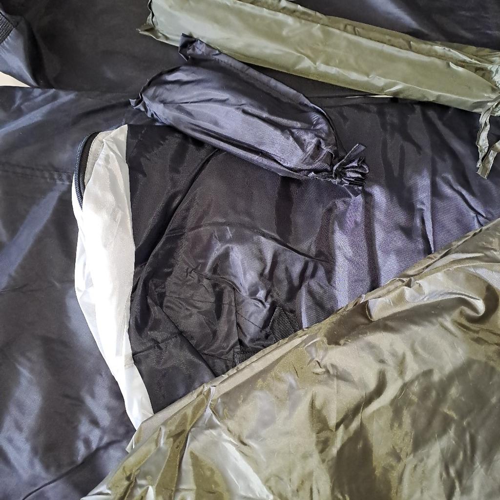 unbenutzt neu
Zelt 2 Personen Trekking Leichtzelt
Adventuridge 2 Mann Zelt Tents
schwarz grün grau
Platz Fläche 3 x 3 m
Verpackt: L 50cm, rund 15 cm, 1,82 kg
Adventuridge Camping Shelter Tents

Suche:
Declaton Quechua Base Seconds XL Wurfzelt Pop Up Zelt