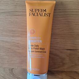 Super Facialist Vitamin C+ Brighten Gentle Daily Micro Polish Wash 

125ml

New

Helps to unveil a fresher, more vibrant, and radiant skin

A daily facial wash that works to gently cleanser and help boost skin radiance.

Directions - use once a day.  Squeeze a small amount onto your fingertips and gently massage onto damp face and neck in circular movements.  Rinse with warm water and pat skin dry.

Made in England 

From a pet and smoke-free household 

Collected £5