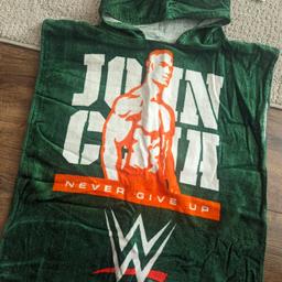 Great condition
lovely for little WWE fans
Beach/swimming towel