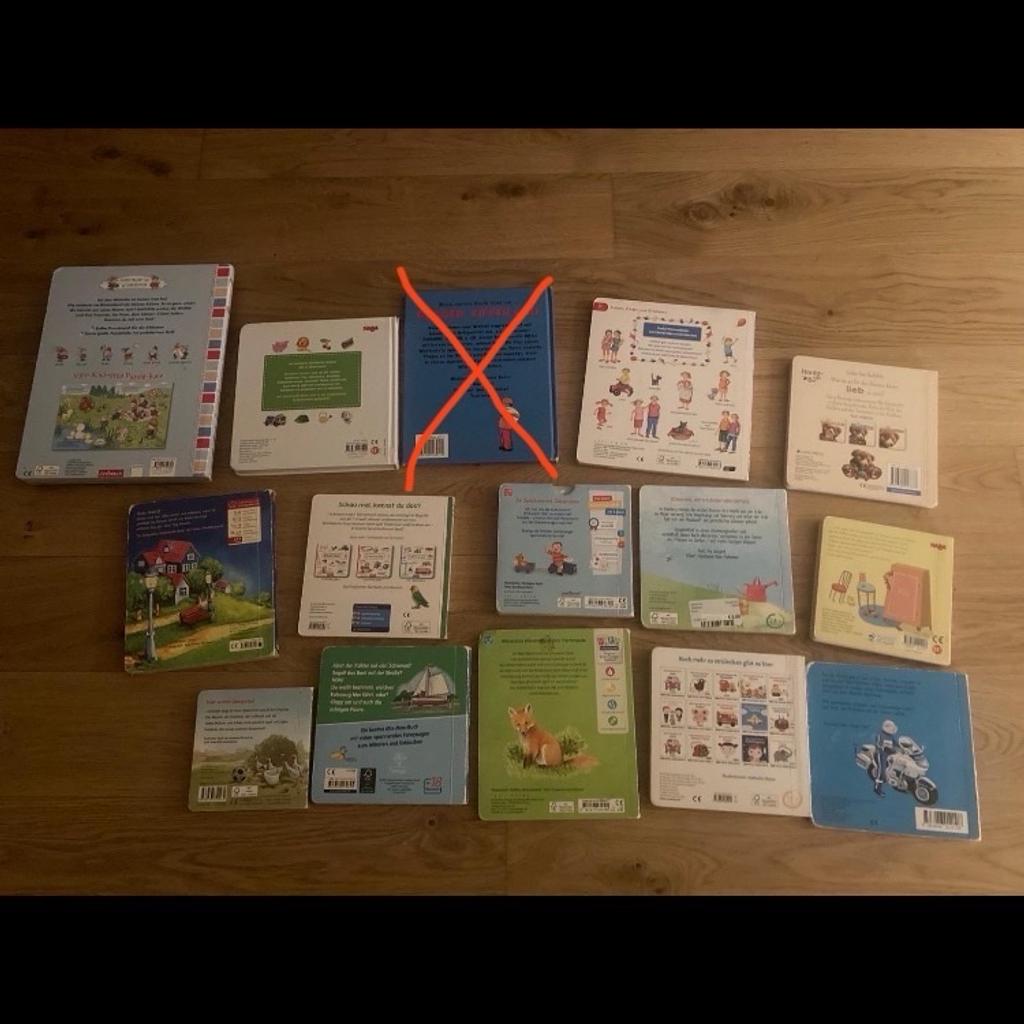 14 verschiedene Kinderbücher mit Klappen und Schiebern; mit Puzzlebuch.
Ab 12 bis 24 Monate