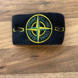 Adult size stone island badge
Great price for a quick sale!
Any questions please ask Thankyou!