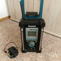 Ich biete hier ein gebrauchtes voll funktionsfähiges Makita Baustellenradio BMR 100 - mit leichten Gebrauchsspuren siehe Fotos zum Kauf an. Das Radio wird mit Netzteil verkauft.

„Die Ware wird unter Ausschluss jeglicher Gewährleistung verkauft.“