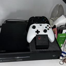 Fully working Xbox one with two controllers, selling as do not use anymore