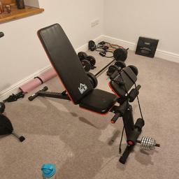 Homcom weights bench in good Condition need to sell asap
Weights Not Included.
