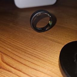 Oura ring heritage stealth
Like new
Amazing technology for anyone into health and fitness 
Tracks sleep, heart,steps,temperature 
Plus lots more as you can see in the photos
Normal price is £250
Size uk Z 
Size USA 13
£120 or nearest offer
