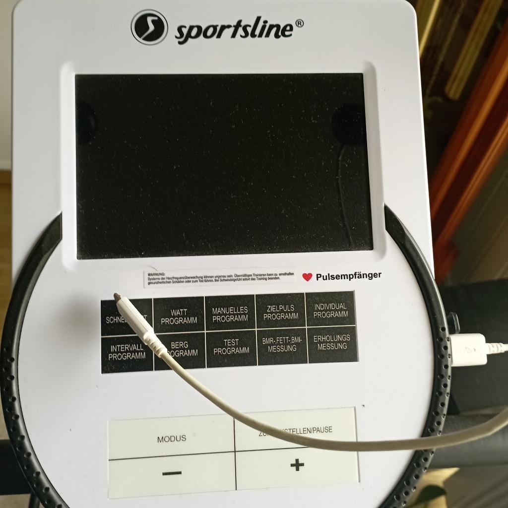 hier unser wenig genutzter
Fitness Trainer
verfügt über elektronische Messdaten, verschiedene Einstellungen
mit Monitor und USB Handy Anschluss