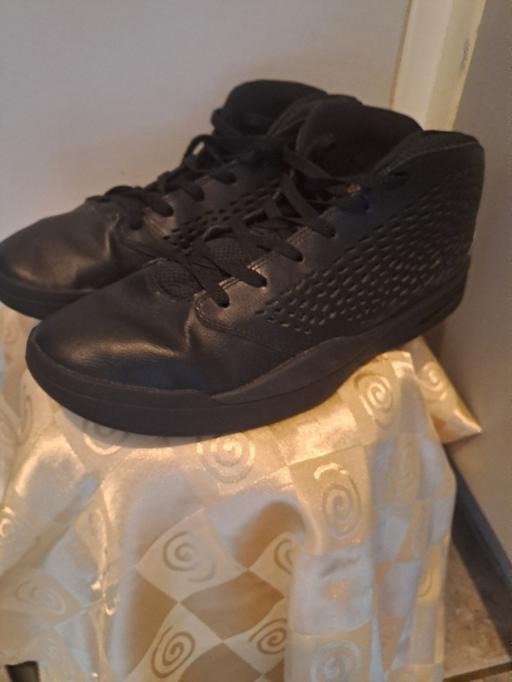 Buy & Sell East London Pudding Mill Lane - East London - Photos for NIKE AIR JORDAN (SIZE 11)