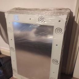 decorative mirrors all brand new sealed use in bathroom, living room, bedroom or in a hallway each mirror is measured at 70 cm × 50 cm 
last 19 units left £10 each I'm open to reasonable offers.

this is for collection only thanks
