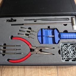 Hi,
I have for sale an unused watch tool kit, as you will see from the images all components are present.

Any questions please feel free to ask 

Thanks for looking