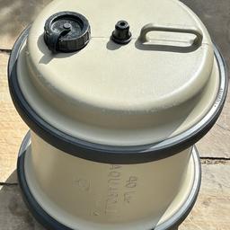 40 litre aquaroll with cover & insulated thermal cover. In excellent used condition