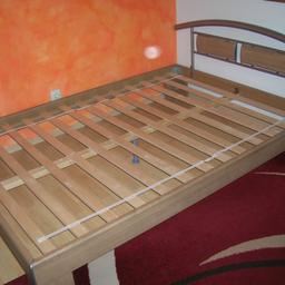 Bett mit Lattenrost 140 x 200 cm. Nur kurz verwendet.
Fixpreis