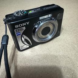 Sony Cybershot digital camera


7.2 megapixel


Includes memory card


Very good condition


No box but will be packed well


All working


Great little pocket size camera.


Collection available