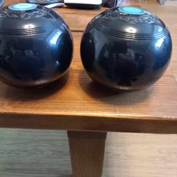 Crown green bowls. 2lbs 8ozs. 2 full bias. Made by Prince.
Collection only from Offerton Stockport. £60 o.n.o.