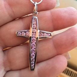 Pendant cross with pink stones & chain
Absolutely gorgeous, new set
All hallmarked
Original was price £65