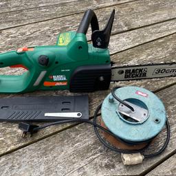 Black and Decker electric chainsaw nearly new chain fitted