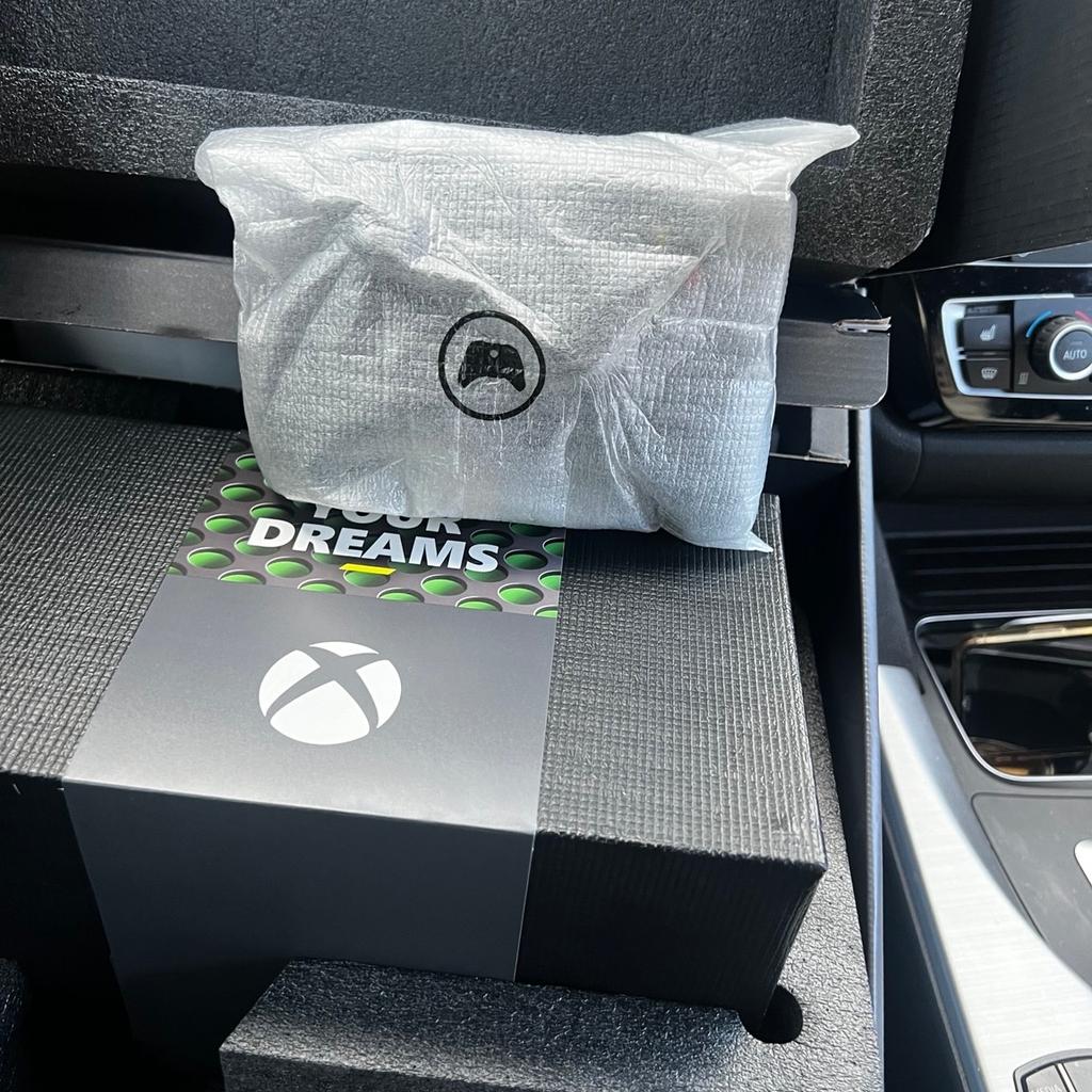 Brand-new never been used still in the box
Xbox series X
Comes with two years games pass
One controller
all the power leads ect
Any queries, please feel free to contact
07498876696 or message