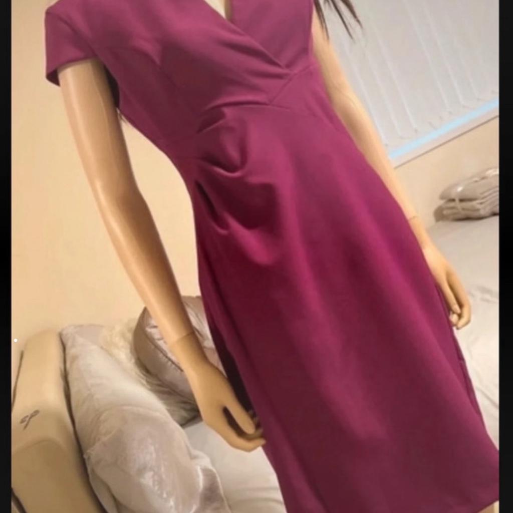 Pink party & cocktail dress
Front split
Cap sleeves
Worn once briefly
Purchased at £40
Excellent condition

🔥CHECK OUT ALL MY OTHER DRESSES🔥
 💫 Follow me for more trendy fashion items 💫