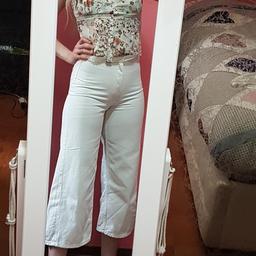 Pantaloni corti in cotone bianco, tg. XS (38 it.), firmati Bershka.
Vendo anche maglietta nuova e scarpe. Guarda anche gli altri miei annunci e risparmia sulle spese di spedizione.
Guarda anche gli altri miei annunci e risparmia sulle spese di spedizione.
#Denim #pantalone #donna #ragazza #cotone #culotte #corte #bianco #jeans #Berschka #primaverile #estate #estivi