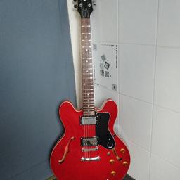 2002 Korean epiphone 335 made at the samick plant, it's got the odd little scratch and ding ( it's 22 years old and been played) but it plays and sounds great , these samick epis are becoming sought after due to the build quality,far better than the newer Chinese version , cash on collection only 👍