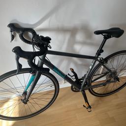 pinnacle medium road bike
Used few times in great condition. Serviced last year,kept indoors and ready to go !

Open to offers pick up from West Dulwich