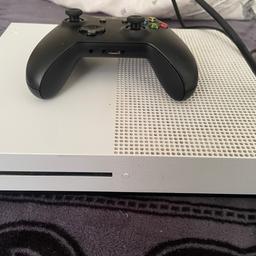 White Xbox One S 1TB 
In perfect condition
Only selling as don’t use it no more 
Come with HDMI, power lead and controller
£100 Ono 
Can deliver locally
