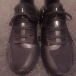 very good condition Adidas y3 trainers very comfortable