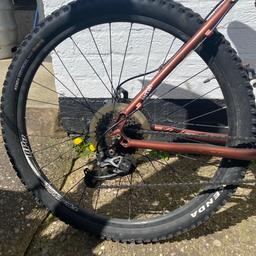 Men’s pinnacle mountain bike,excellent working condition.£200 Ono 