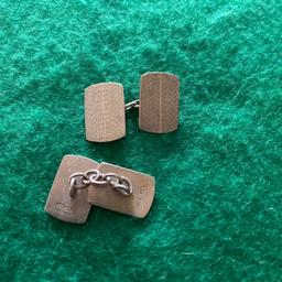 Vintage 9ct cuff links 5.85 grams lovely pair.