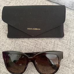 Ich verkaufe hier eine nagelneue Dolce & Gabbana Sonnenbrille. Nie getragen.

DG4407 col. 502/13 Größe 53

Versand gegen Übernahme des versicherten Versands möglich. Da privat Kauf keine Garantie oder Rücknahme.

Der Preis ist Verhandlungsbasis