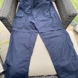 Men’s Craghoppers cargo/walking pants, can be zipped off to turn into shorts, regular length, cash on colllection