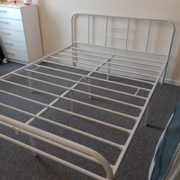 excellent condition double metal frame. 
will be collected dismantled and near Finsbury park station. 
£40 negotiable