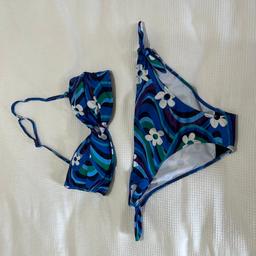 Bought this beautiful bikini from Matalan but it was too small for me. 
The side ties on bikini bottoms are adjustable. 
Also strap on bikini top can be adjusted and removed. 
Hygienic tape is still in place.