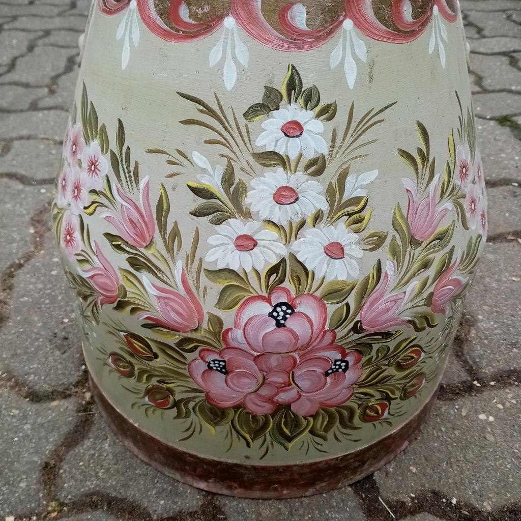 Verkaufe diese Deko Vase mit Bauernmalerei für Schirmständer, Blumenvase, Deko, .....
Die Vase ist aus V2 A Edelstahl an Selbstabholer kein Versand.
Keine Garantie und kein Gewähr da Privatverkauf.