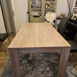 Ich verkaufe einen Esstisch in einem super Zustand. Maße sind 160 x 90 cm. Verkauft wird nur der Tisch. Ohne Stühle. Er ist bereits abgebaut und kann so mitgenommen werden.