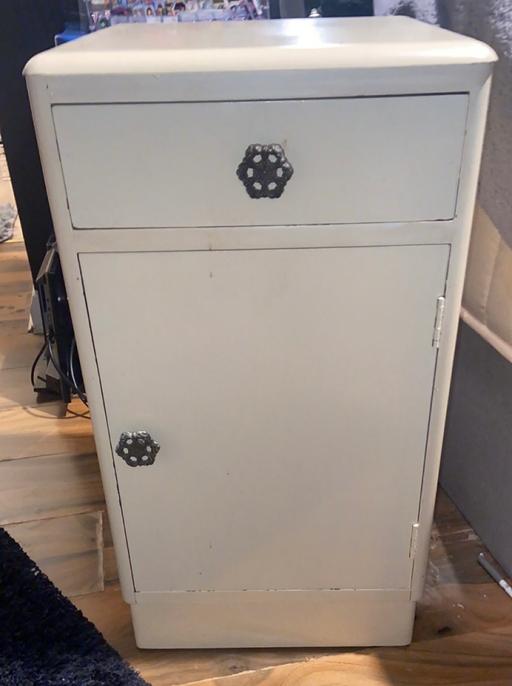 Buy & Sell West Midlands Wolverhampton - Photos for Bedside cupboard